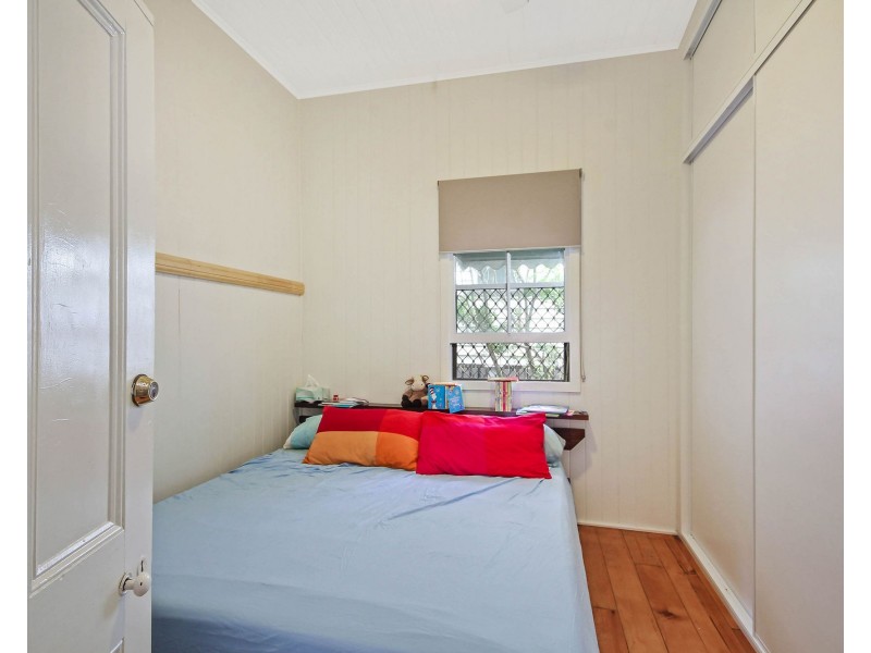 59 Peach Street, Greenslopes QLD 4120