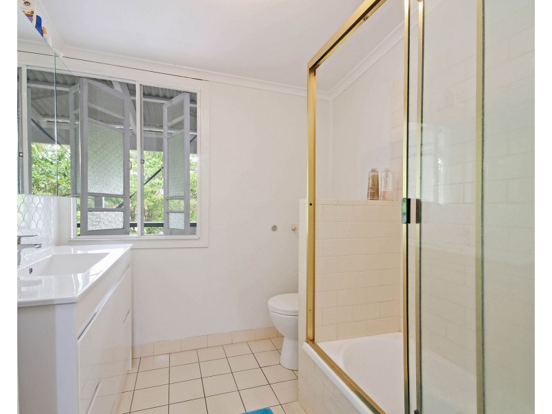 59 Peach Street, Greenslopes QLD 4120