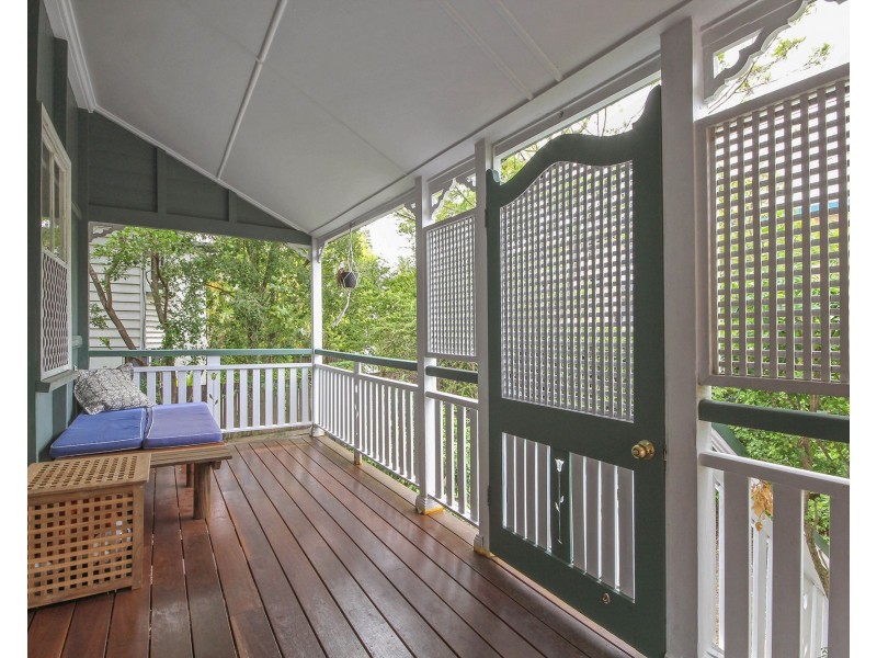 59 Peach Street, Greenslopes QLD 4120