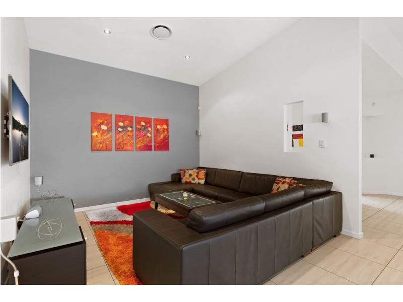 19 Gregan Court, Shailer Park QLD 4128