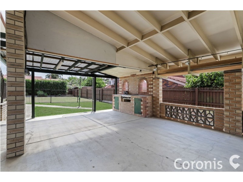 92 Banwell Cres, Carindale QLD 4152