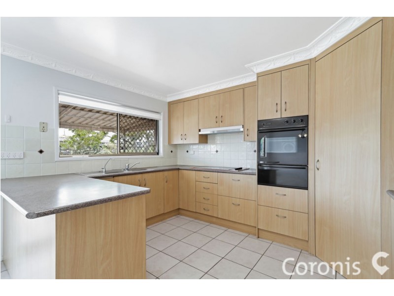 92 Banwell Cres, Carindale QLD 4152