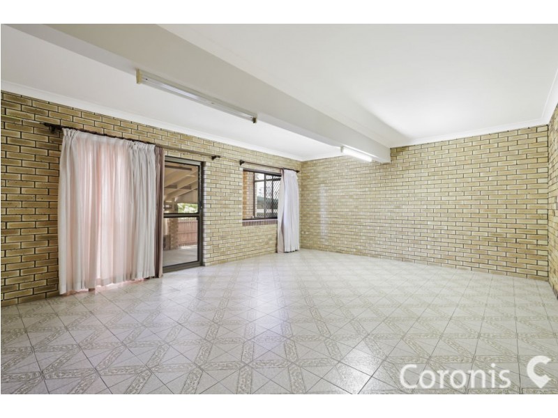 92 Banwell Cres, Carindale QLD 4152