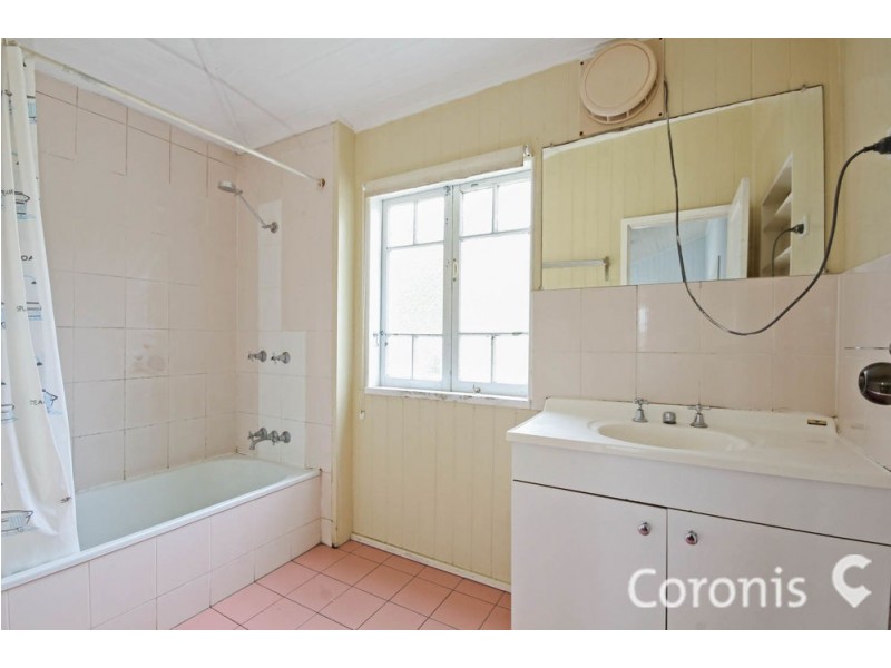 47 Wellington Street, Coorparoo QLD 4151