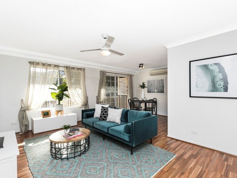 1/73 Pembroke Road, Coorparoo QLD 4151