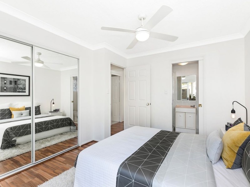 1/73 Pembroke Road, Coorparoo QLD 4151