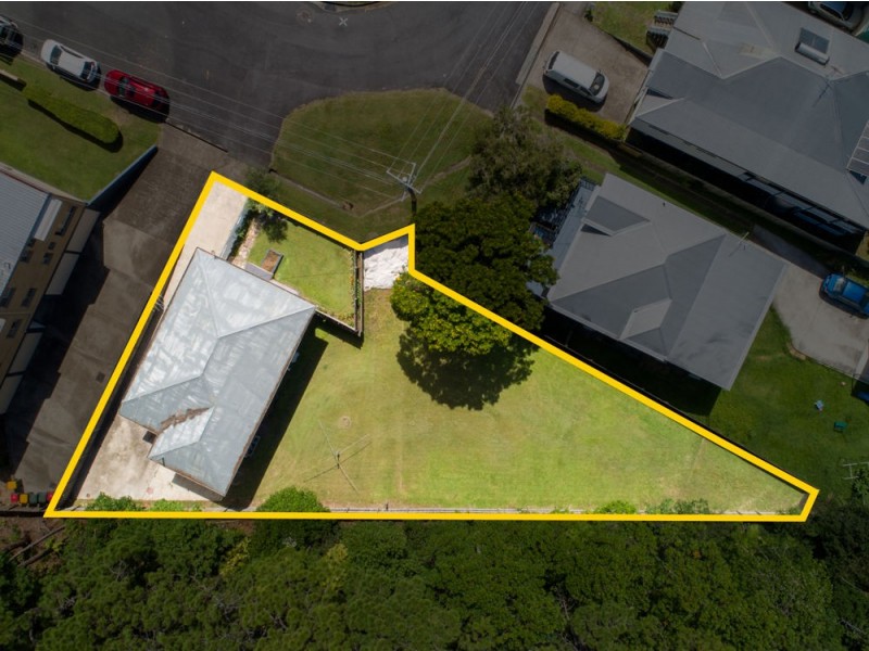 15 Daphne Street, Camp Hill QLD 4152