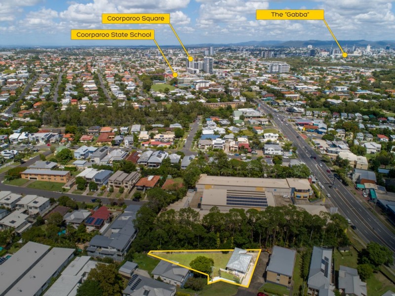 15 Daphne Street, Camp Hill QLD 4152