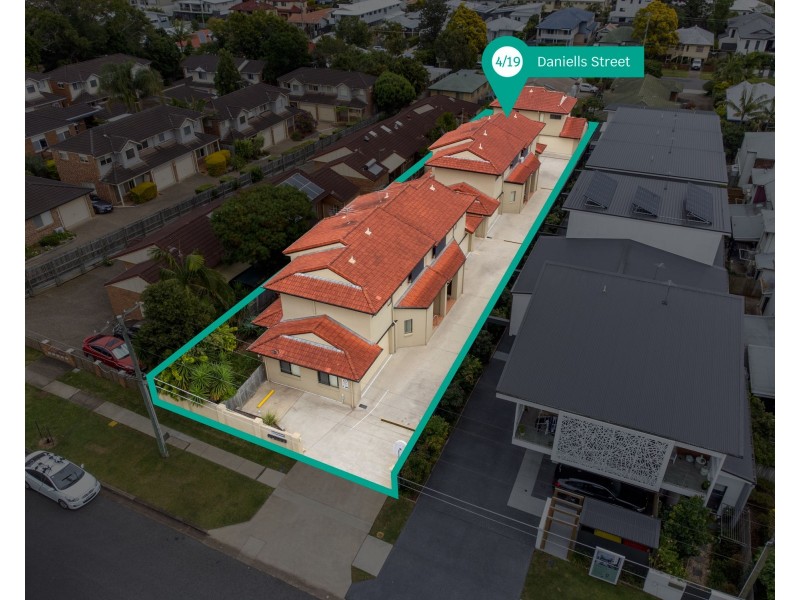 4/19 Daniells Street, Carina QLD 4152