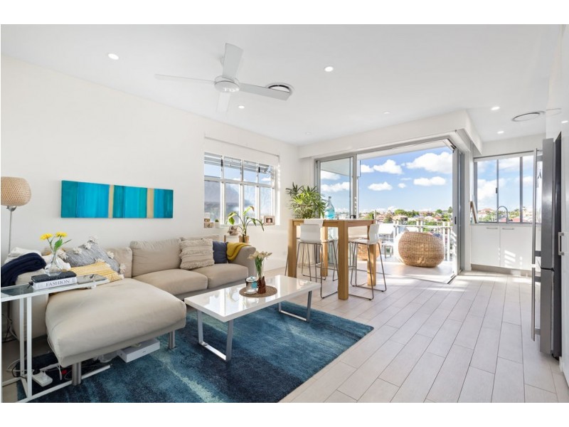 301/45 Shakespeare Street, Coorparoo QLD 4151