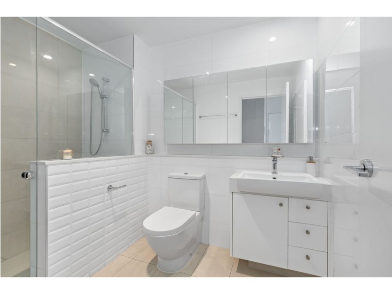 301/45 Shakespeare Street, Coorparoo QLD 4151