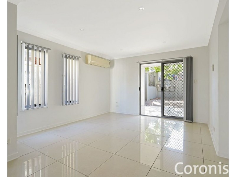 1/11 Rise Street, Holland Park QLD 4121