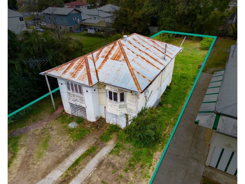 8 Adsett Street, Taringa QLD 4068