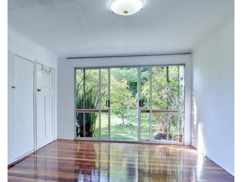 32 Weal Ave, Tarragindi QLD 4121