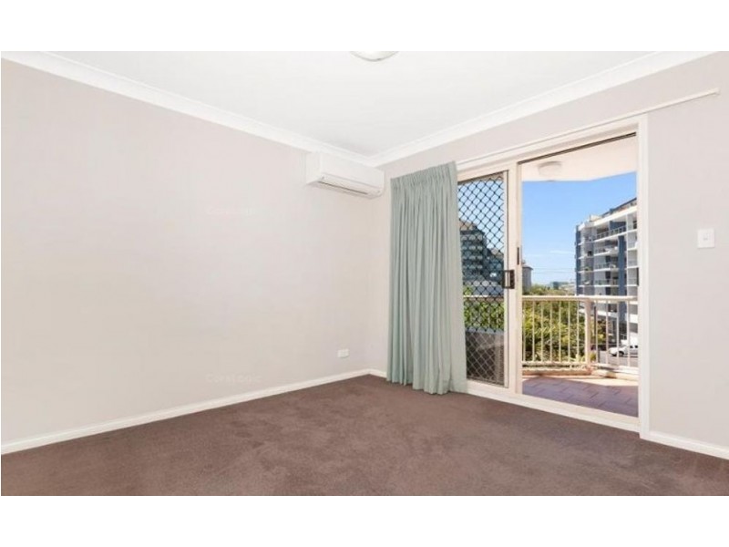 15/234 Shafsten Ave, Kangaroo Point QLD 4169