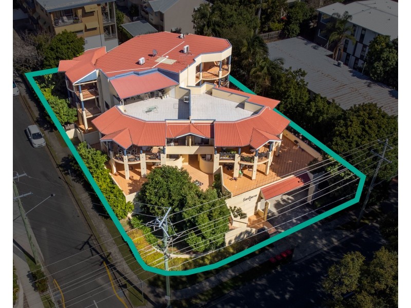 3/121 Sir Fred Schonell Drive, St Lucia QLD 4067