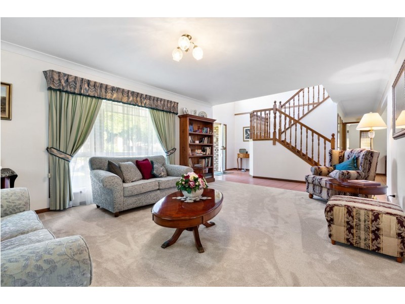 19 Kensington Place, Wishart QLD 4122