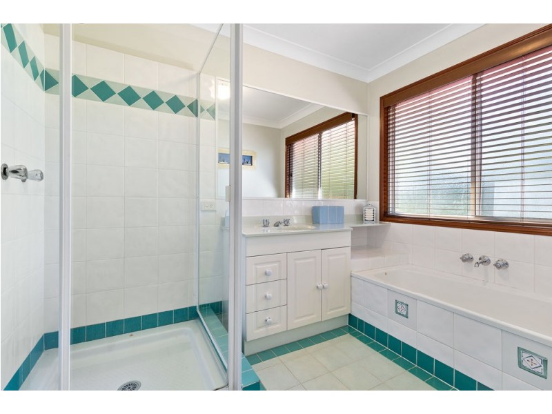 19 Kensington Place, Wishart QLD 4122