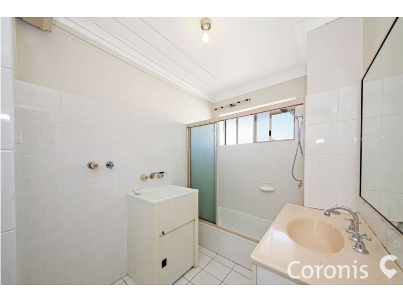 4/18 Vine Street, Greenslopes QLD 4120