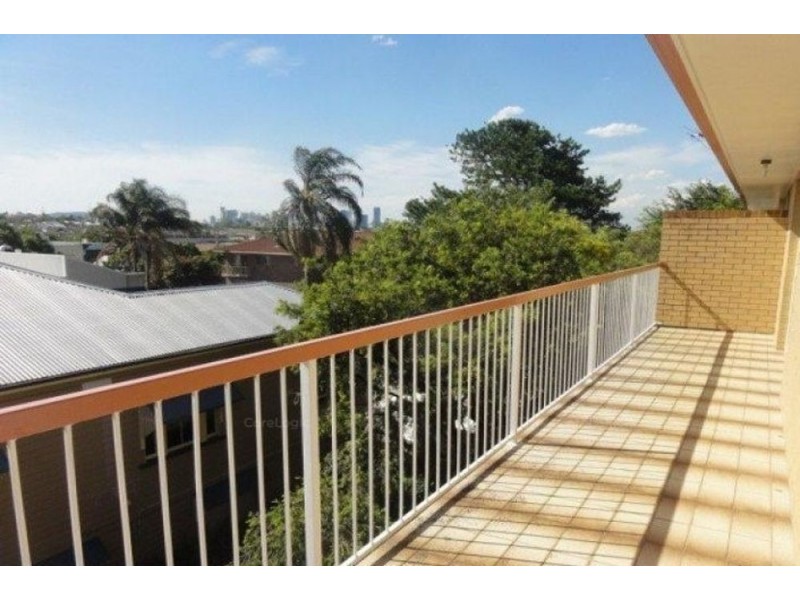 4/18 Vine Street, Greenslopes QLD 4120