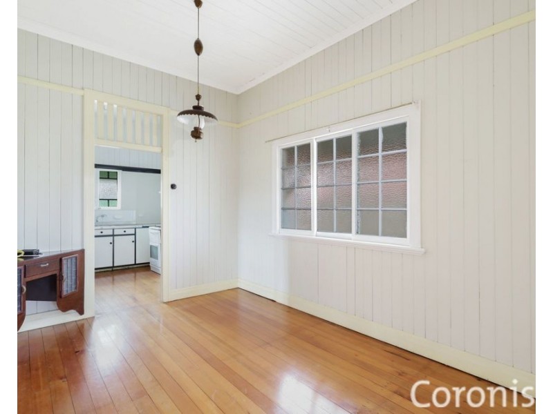 15 Bovelles Street, Camp Hill QLD 4152