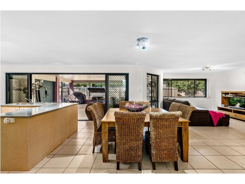 19 Horizon Place, Redland Bay QLD 4165