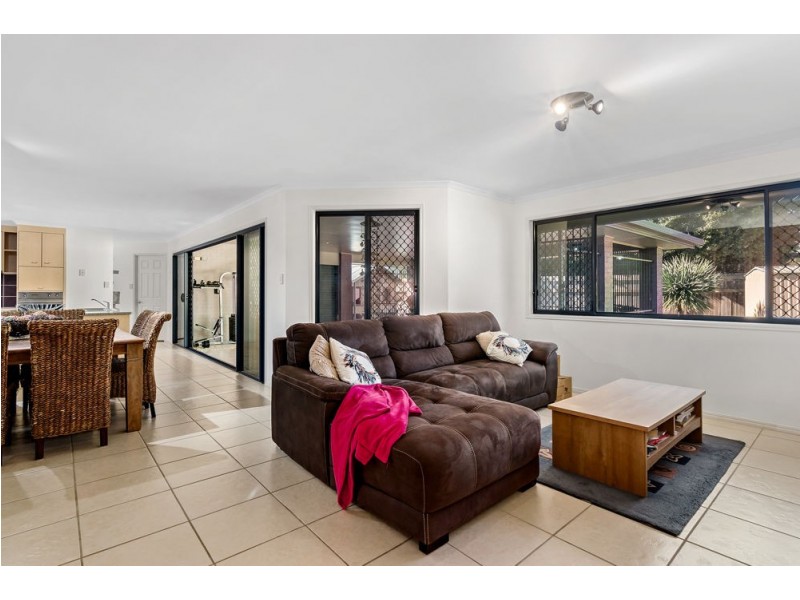 19 Horizon Place, Redland Bay QLD 4165
