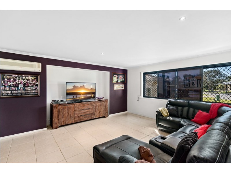 19 Horizon Place, Redland Bay QLD 4165