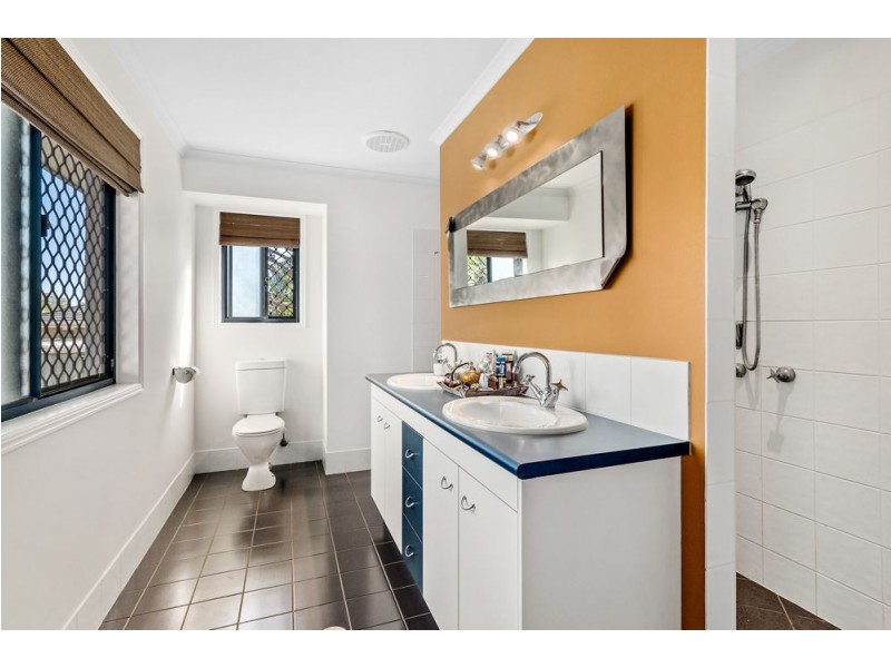 19 Horizon Place, Redland Bay QLD 4165