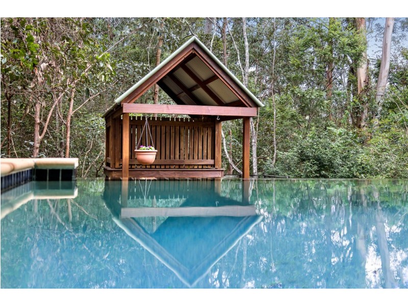 38 Lomandra Place, Chapel Hill QLD 4069