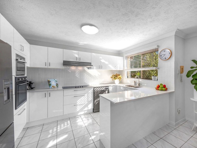 3/98 Pembroke Road, Coorparoo QLD 4151