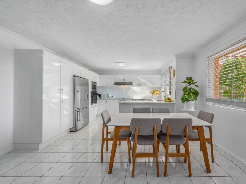 3/98 Pembroke Road, Coorparoo QLD 4151