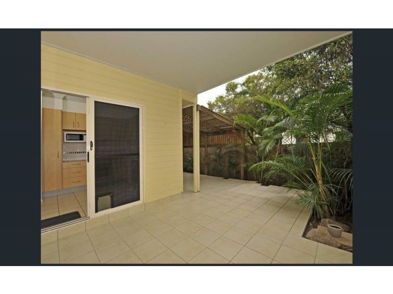 2/6 Elliott Street, Hawthorne QLD 4171