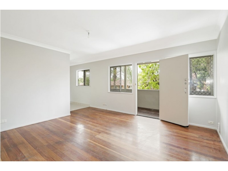 35 Defiance Road, Woodridge QLD 4114