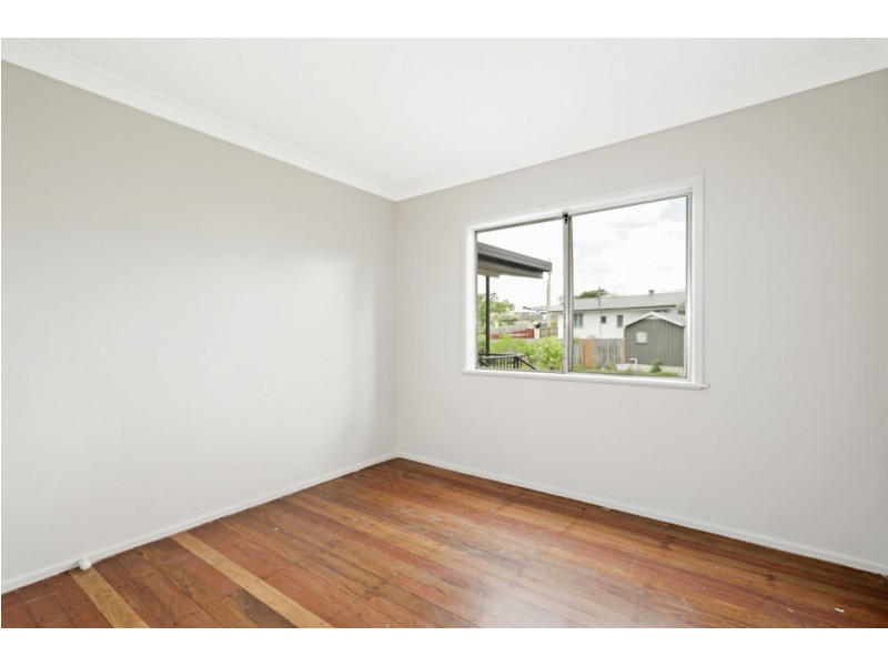 35 Defiance Road, Woodridge QLD 4114