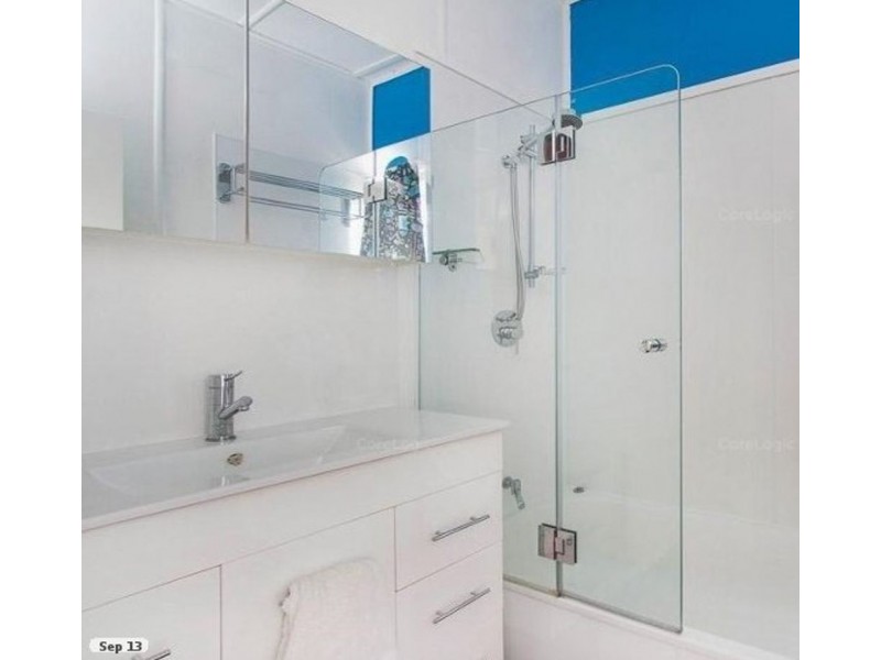 43 Raeburn St, Manly QLD 4179