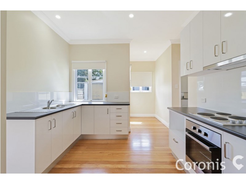 20 Woodrow Drive, Coorparoo QLD 4151