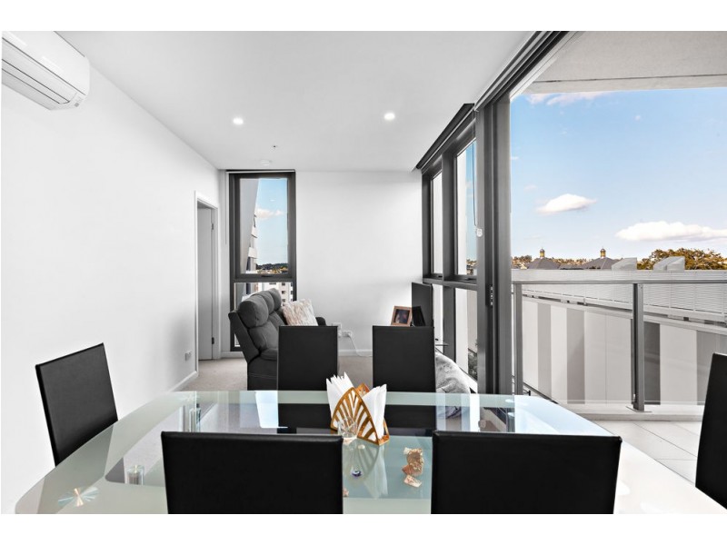 20706/300 Old Cleveland Road, Coorparoo QLD 4151