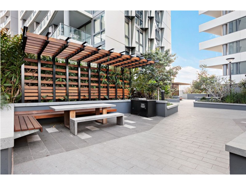 20706/300 Old Cleveland Road, Coorparoo QLD 4151