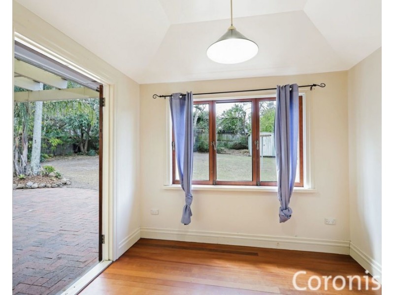 28 Walker Street, Coorparoo QLD 4151