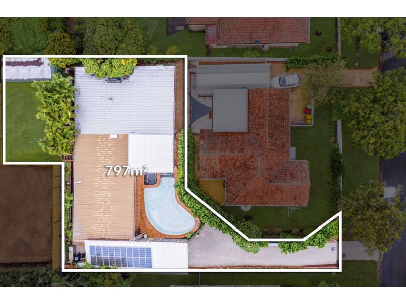 33 East Street, Camp Hill QLD 4152