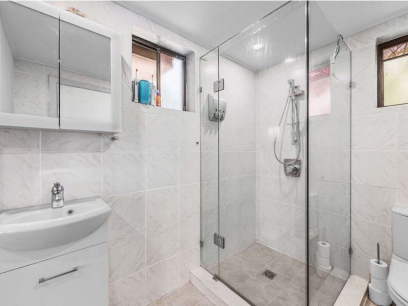 33 East Street, Camp Hill QLD 4152