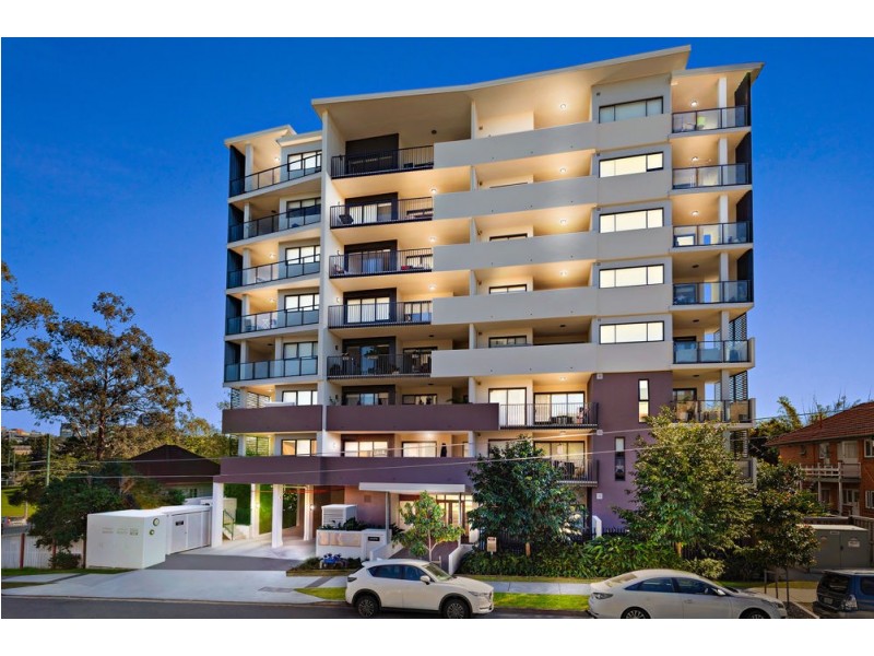 804/9-15 Regina Street, Greenslopes QLD 4120