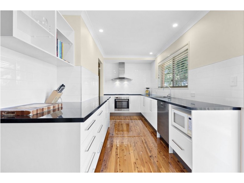 5 Barcelona Street, Wishart QLD 4122