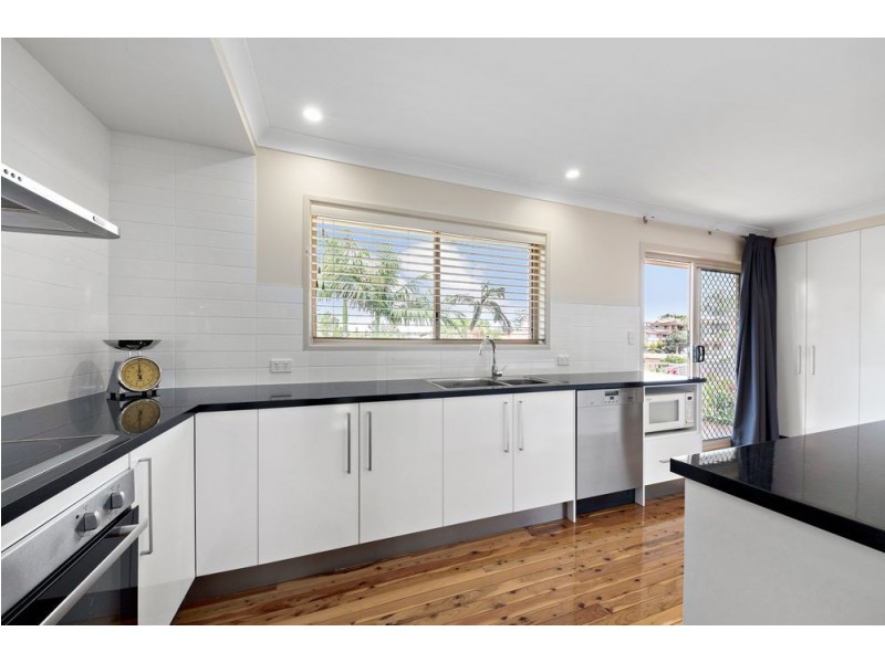 5 Barcelona Street, Wishart QLD 4122