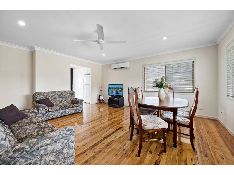 5 Barcelona Street, Wishart QLD 4122