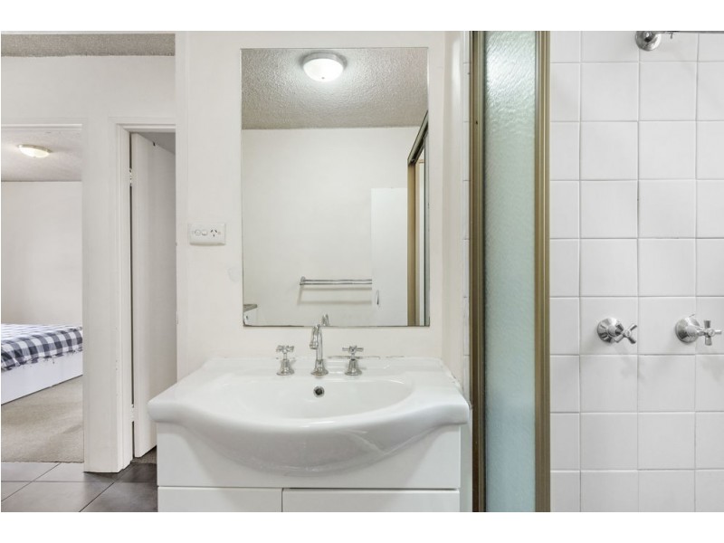 1/53 Alpha Street, Taringa QLD 4068