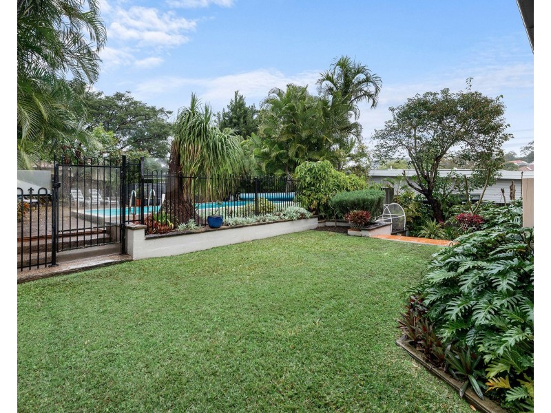 307 Chatsworth Road, Coorparoo QLD 4151