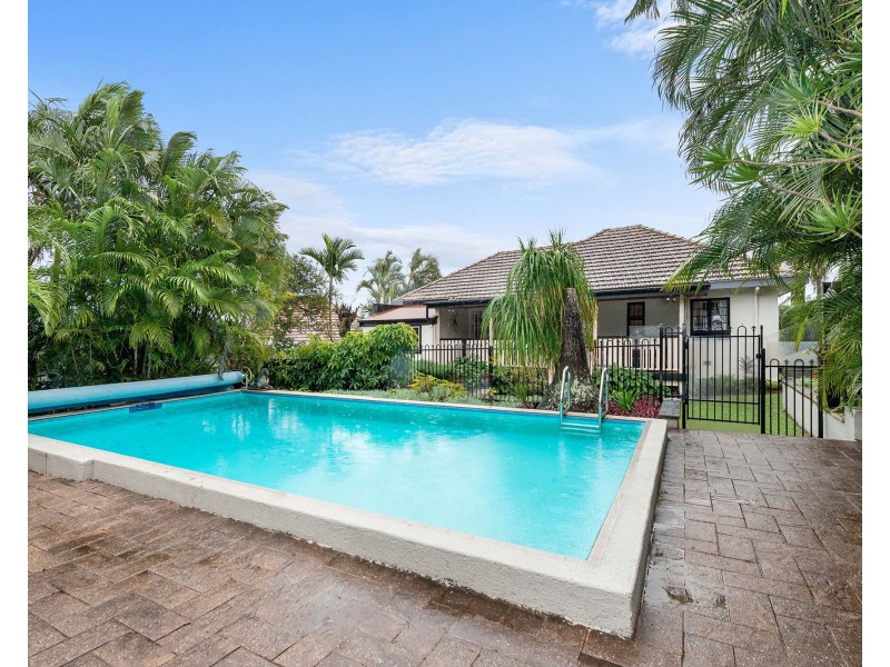 307 Chatsworth Road, Coorparoo QLD 4151