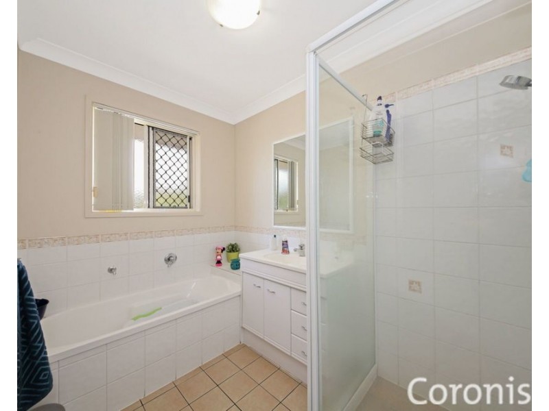 31 Macadamia Street, Wynnum West QLD 4178